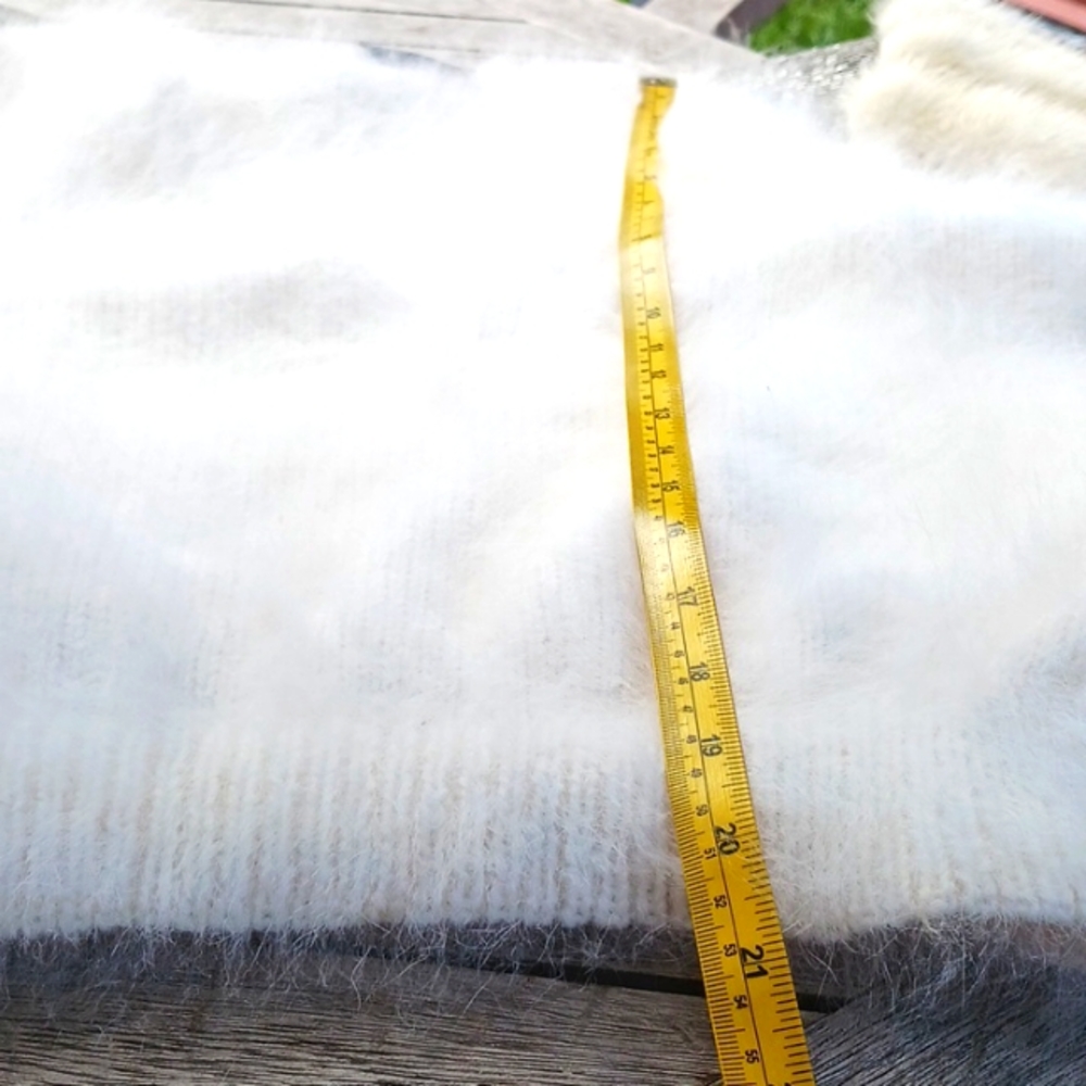 BO SEEMANN SWEATER - Picture 15 of 17